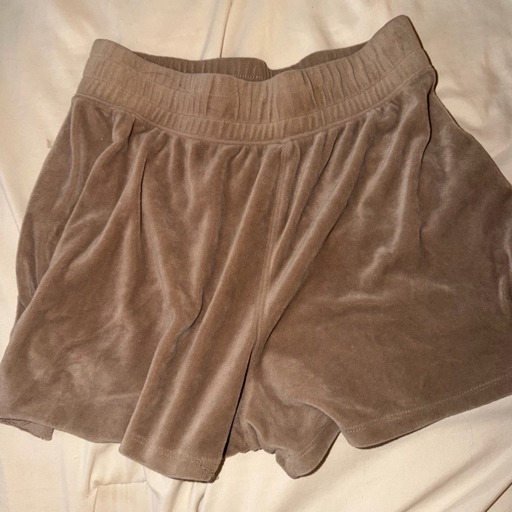 comfy hollister shorts